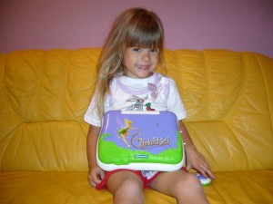 Nikol a nyereménnyel